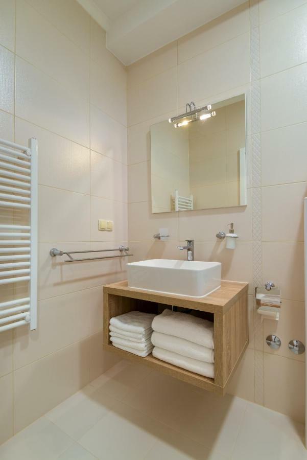 Apartments Dalmatino Vodice Exteriör bild
